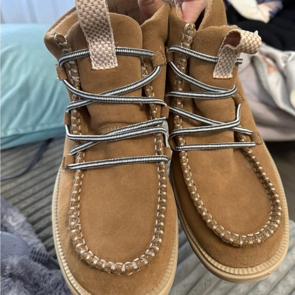 Hey Dude Shoes - Stylish Tan Suede Womens Hey Dude booys